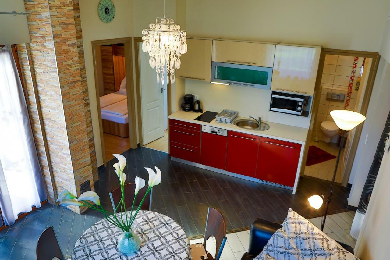 Balaton Apartman Balatonmáriafürdő Exteriör bild