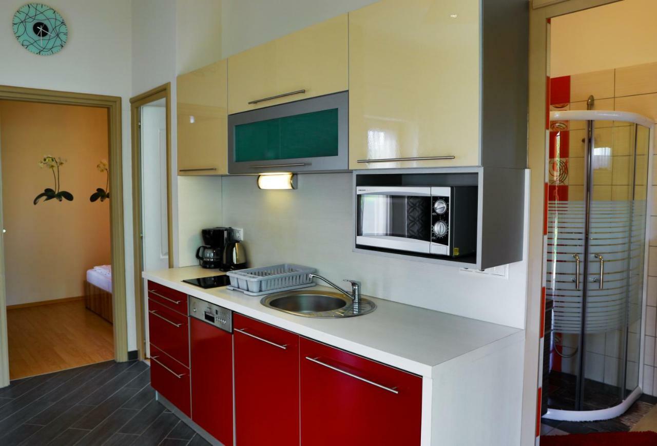 Balaton Apartman Balatonmáriafürdő Exteriör bild